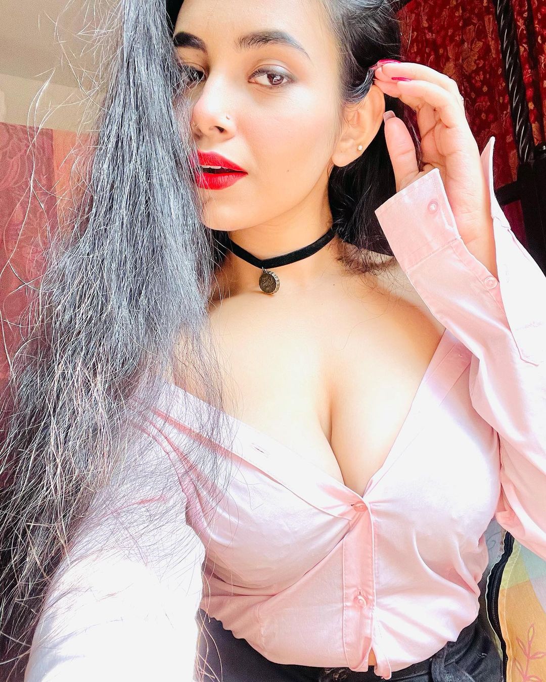 Arpa Roy Featured Photo 1